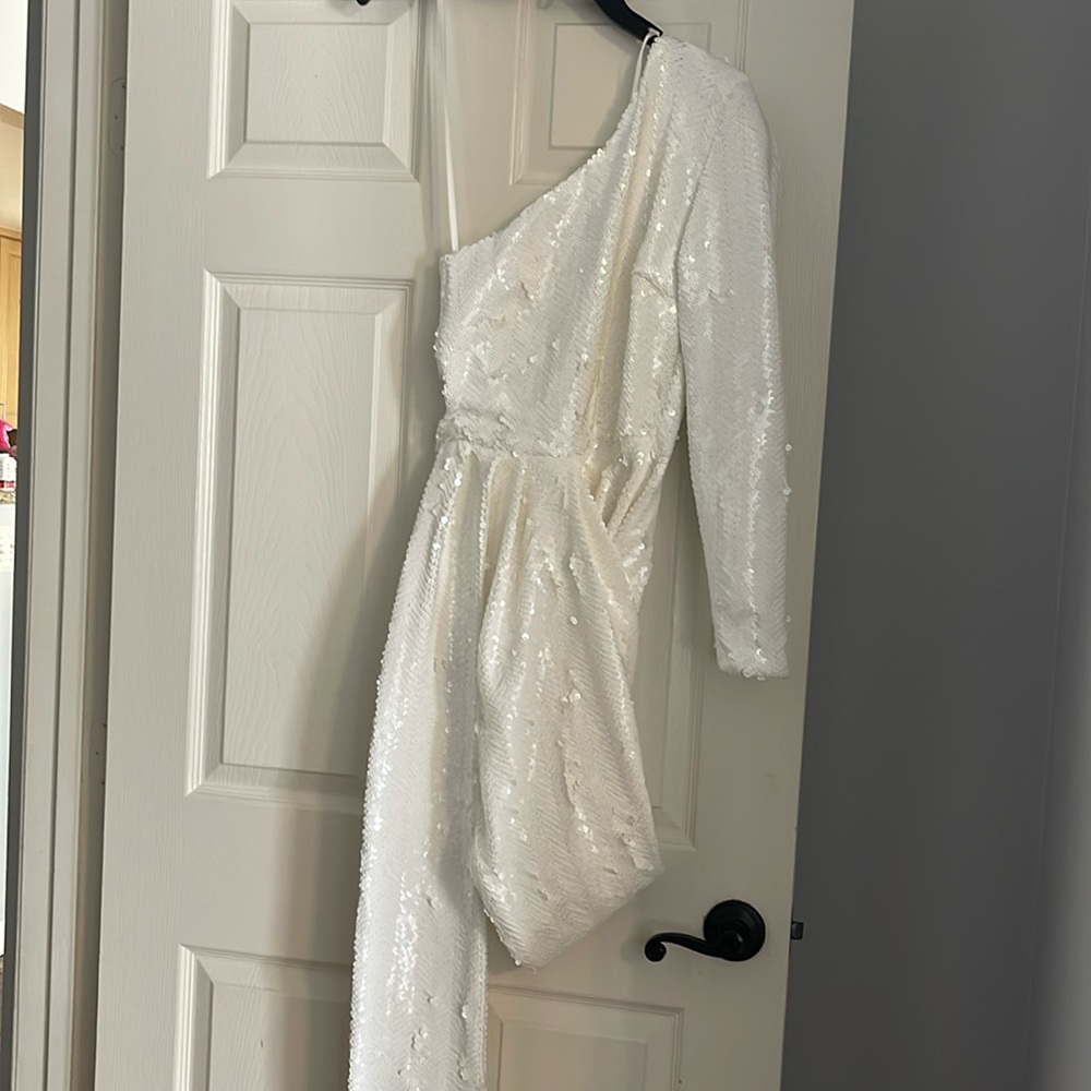 White one shoulder dress